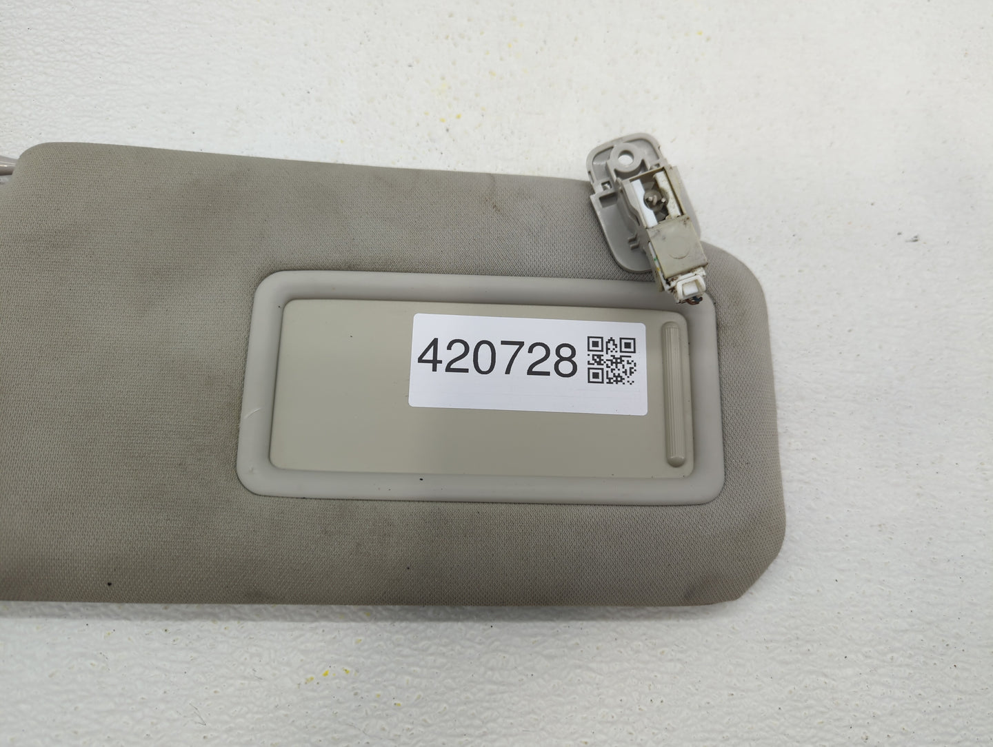 2017-2020 Mazda Cx-5 Sun Visor Shade Replacement Passenger Right Mirror Fits Fits 2017 2018 2019 2020 OEM Used Auto Parts - 