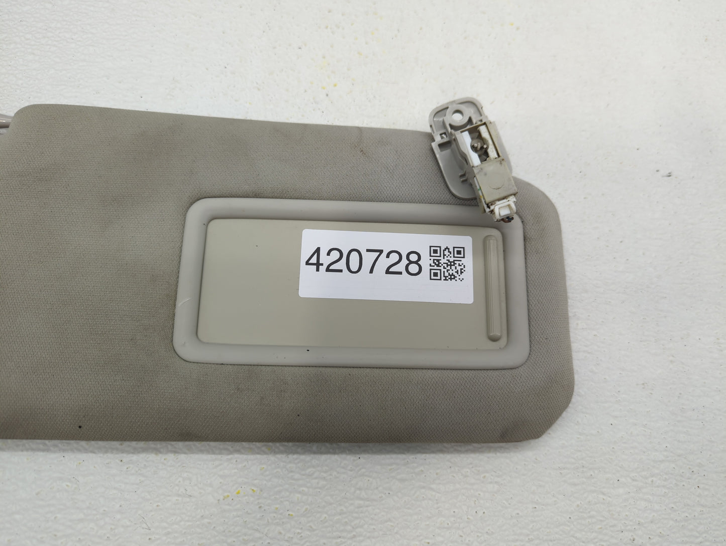 2017-2020 Mazda Cx-5 Sun Visor Shade Replacement Passenger Right Mirror Fits Fits 2017 2018 2019 2020 OEM Used Auto Parts - 