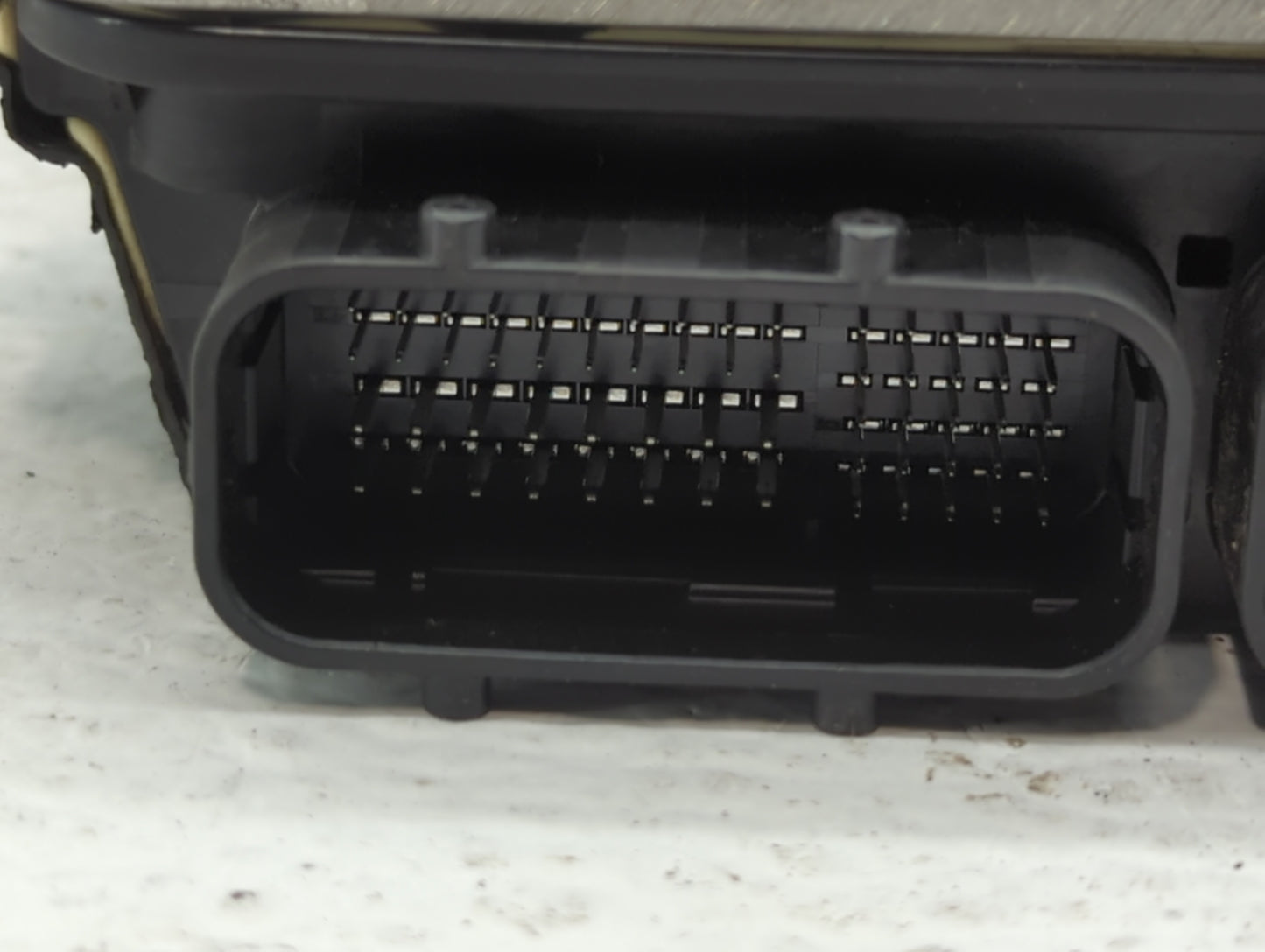 2010 Mazda Cx-7 PCM Engine Control Computer ECU ECM PCU OEM P/N:PSAP 18 881 PYKE 18 8K2D Fits OEM Used Auto Parts - Oemuseda