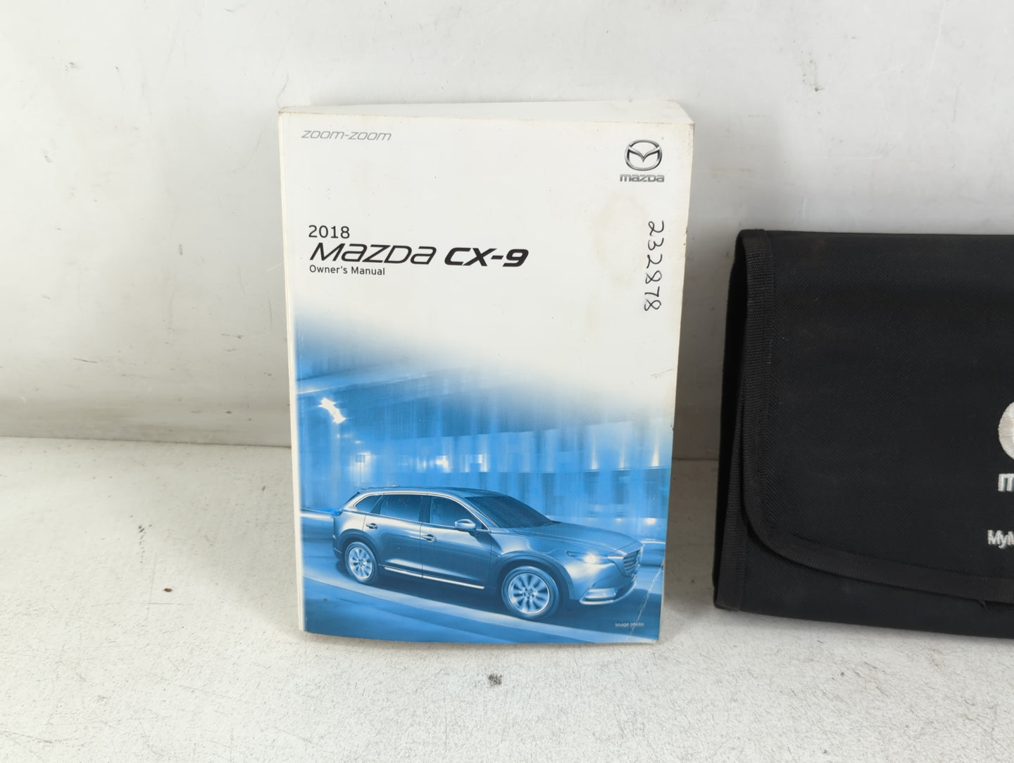 2018 Mazda Cx-9 Owners Manual Book Guide P/N:9999-95-011C-18 OEM Used Auto Parts - Oemusedautoparts1.com