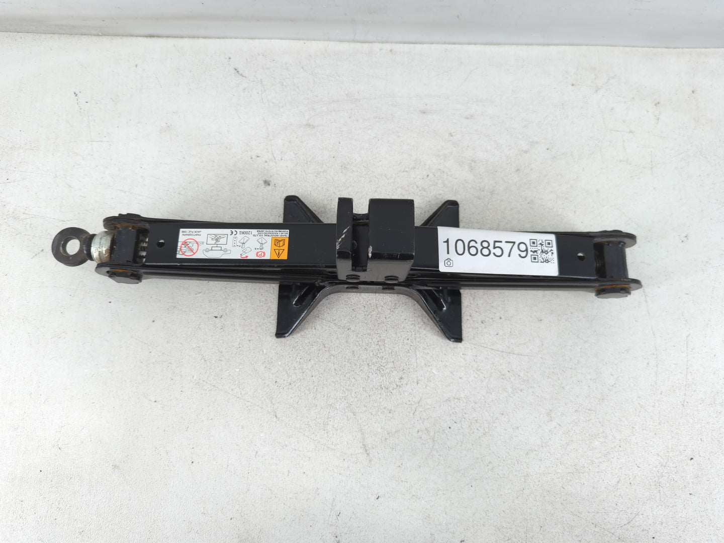 2018 Mazda Cx-9 Spare Scissor Car Jack - Oemusedautoparts1.com