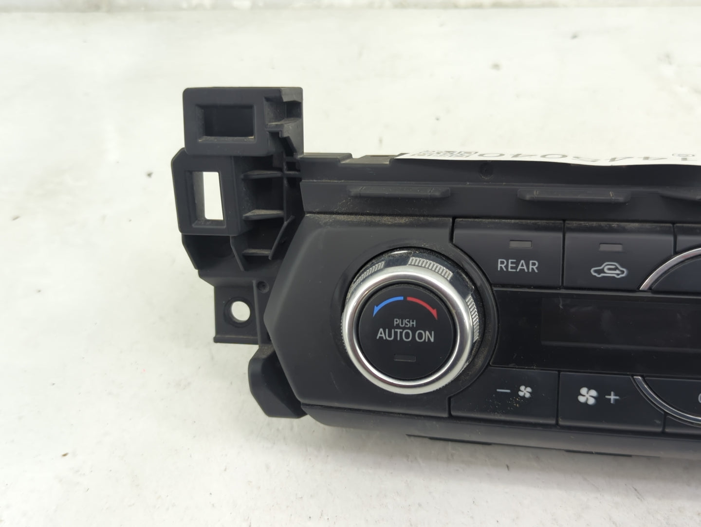 2018 Mazda Cx-9 Climate Control Module Temperature AC/Heater Replacement P/N:TM52 611907123 Fits OEM Used Auto Parts - Oemus