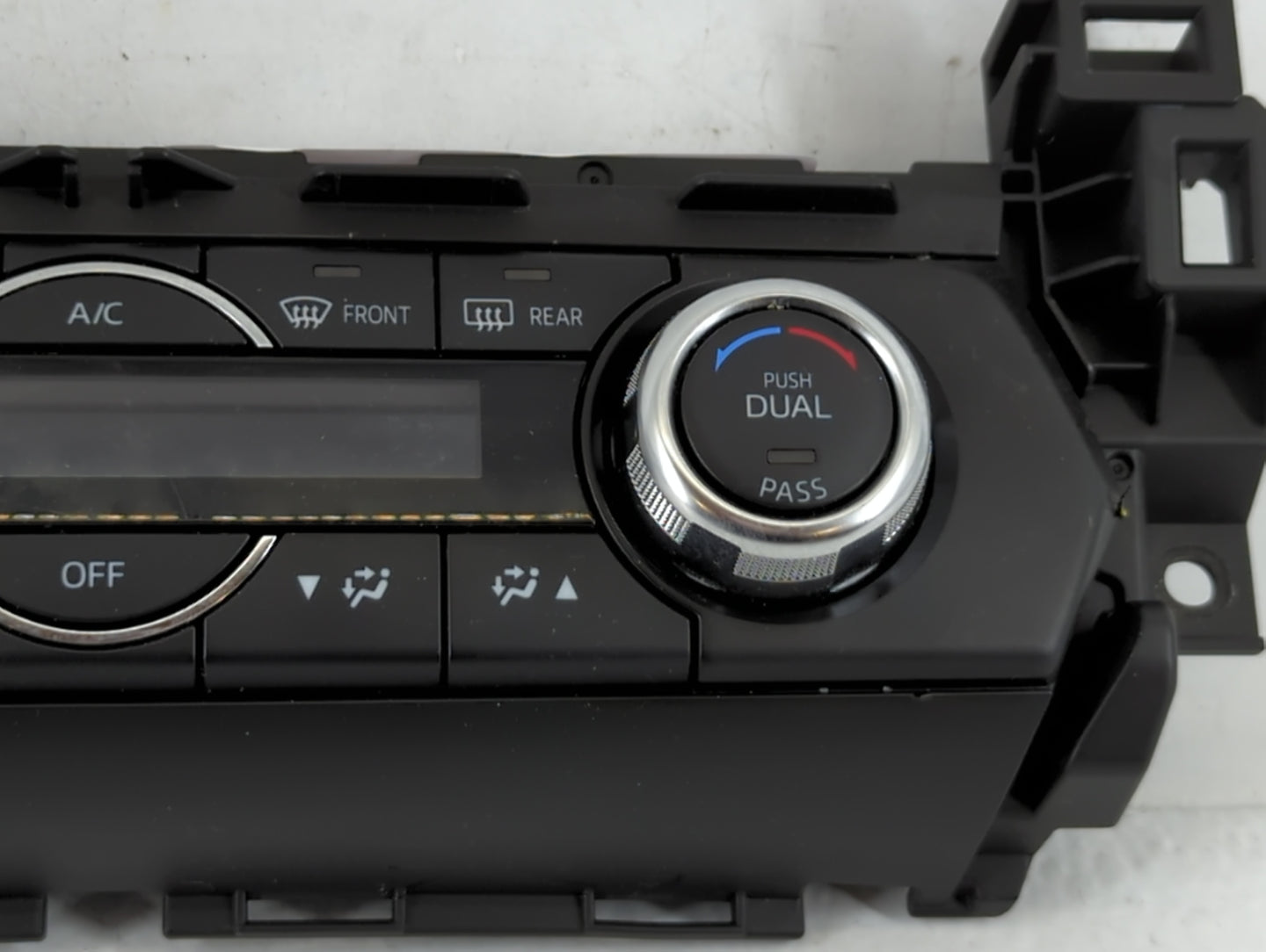 2018 Mazda Cx-9 Climate Control Module Temperature AC/Heater Replacement P/N:61190 7G28 TM52 Fits OEM Used Auto Parts - Oemu