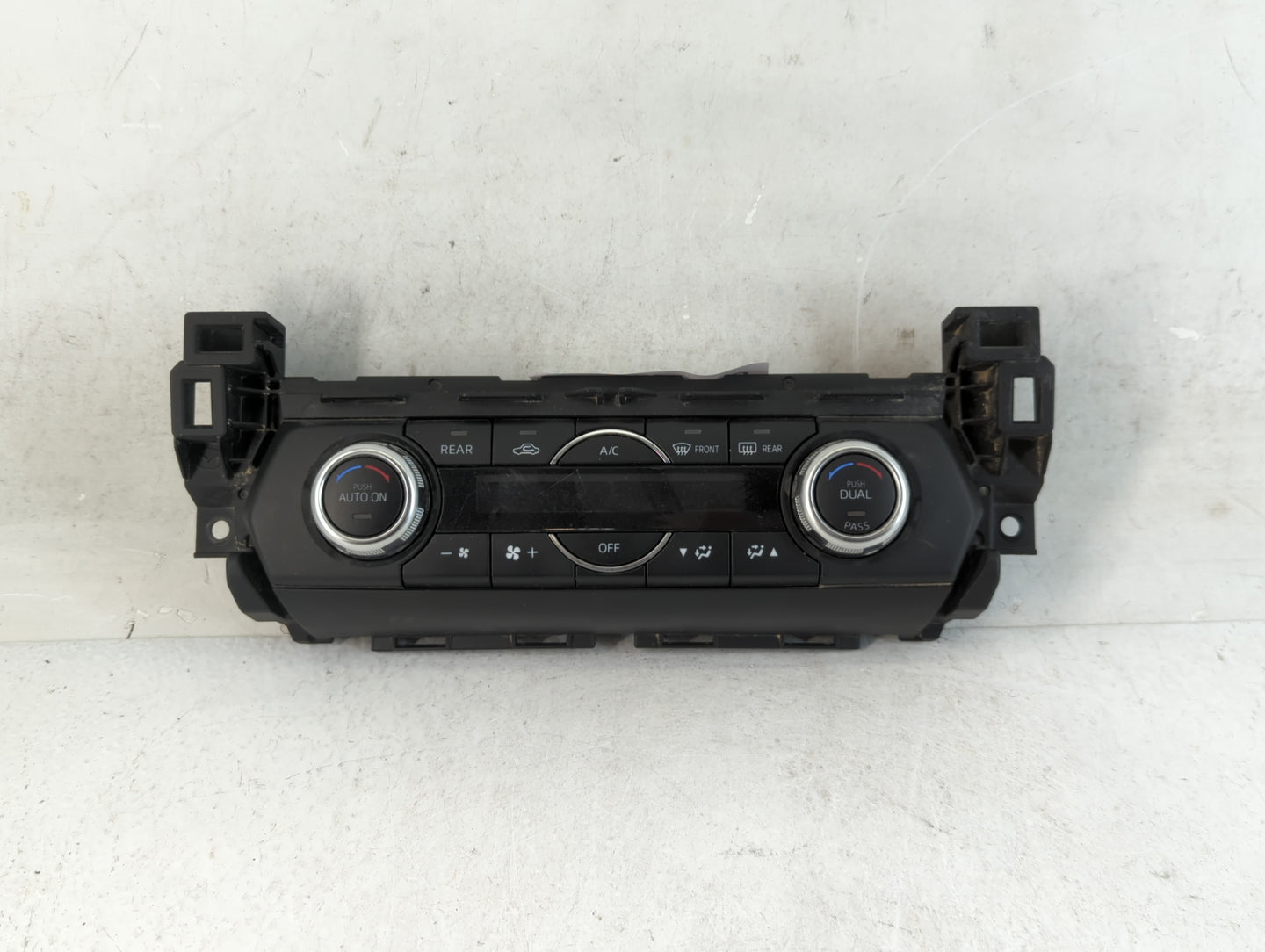 2018 Mazda Cx-9 Climate Control Module Temperature AC/Heater Replacement P/N:TM5261190 Fits OEM Used Auto Parts - Oemusedaut