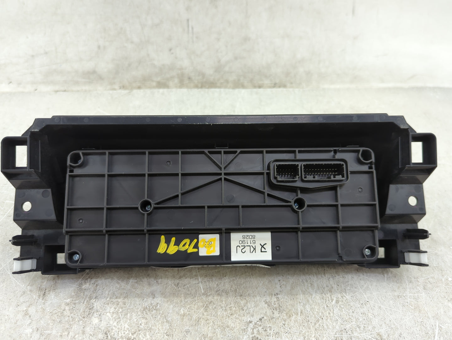 2018 Mazda Cx5 Climate Control Module Temperature AC/Heater Replacement P/N:KL2J611908D28 Fits Fits 2017 OEM Used Auto Parts