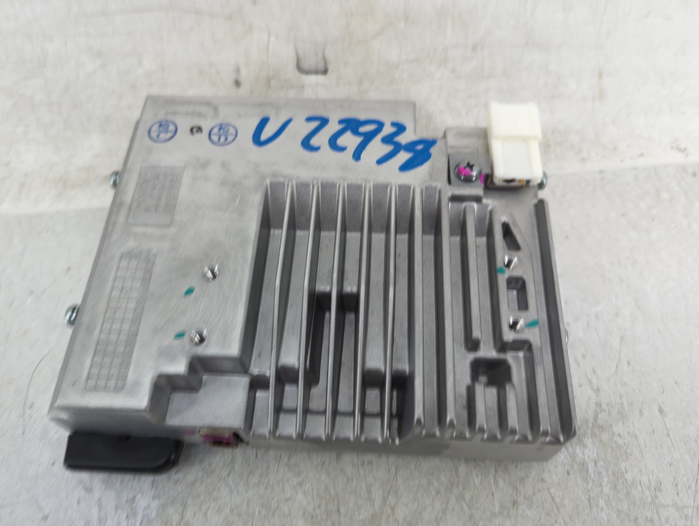 2018 Mazda Mazda3 Radio AM FM Cd Player Receiver Replacement P/N:BAN1669U0 ZG611066P, 2640016 Fits Fits 2016 2017 2019 2020 