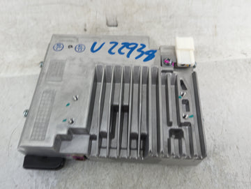 2018 Mazda Mazda3 Radio AM FM Cd Player Receiver Replacement P/N:BAN1669U0 ZG611066P, 2640016 Fits Fits 2016 2017 2019 2020 2021 OEM Used Auto Parts