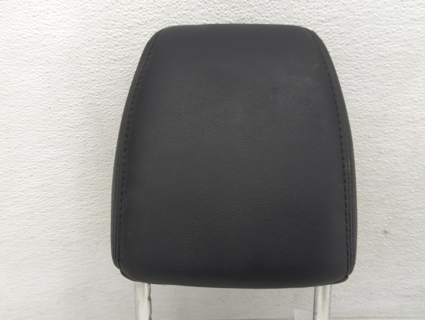 2018 Mazda Mazda3 Headrest Head Rest Front Driver Seat Black - Oemusedautoparts1.com