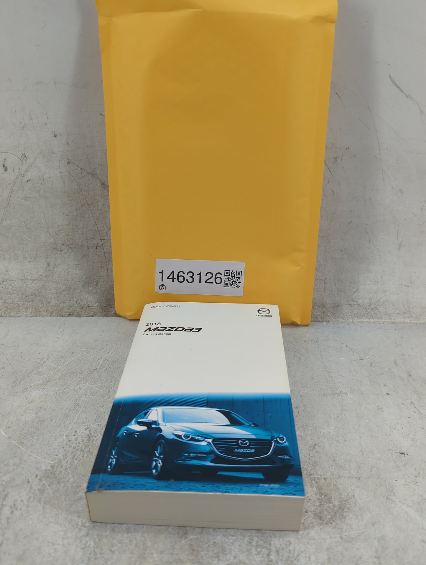 2018 Mazda Mazda3 Owners Manual Book Guide P/N:9999-95-038C-18 OEM Used Auto Parts - Oemusedautoparts1.com