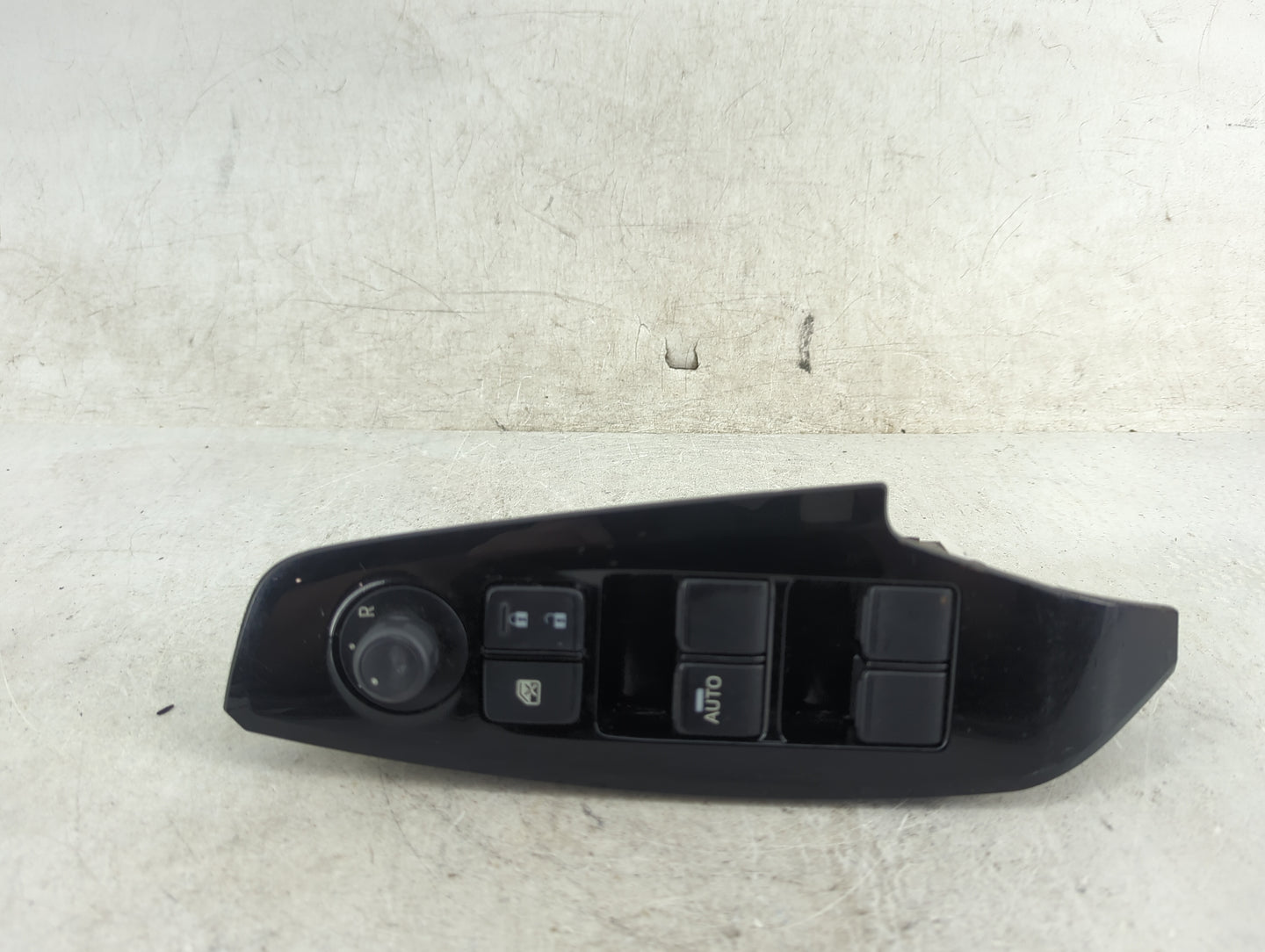 2018 Mazda Mazda3 Master Power Window Switch Replacement Driver Side Left P/N:BNN566350 BNN5 66 350 Fits Fits 2017 OEM Used 