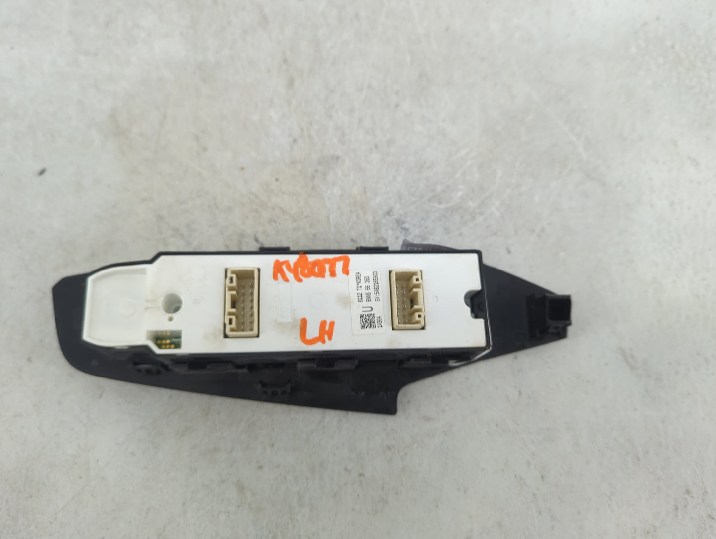 2018 Mazda Mazda3 Master Power Window Switch Replacement Driver Side Left P/N:BNN566350 BNN5 66 350 Fits Fits 2017 OEM Used 