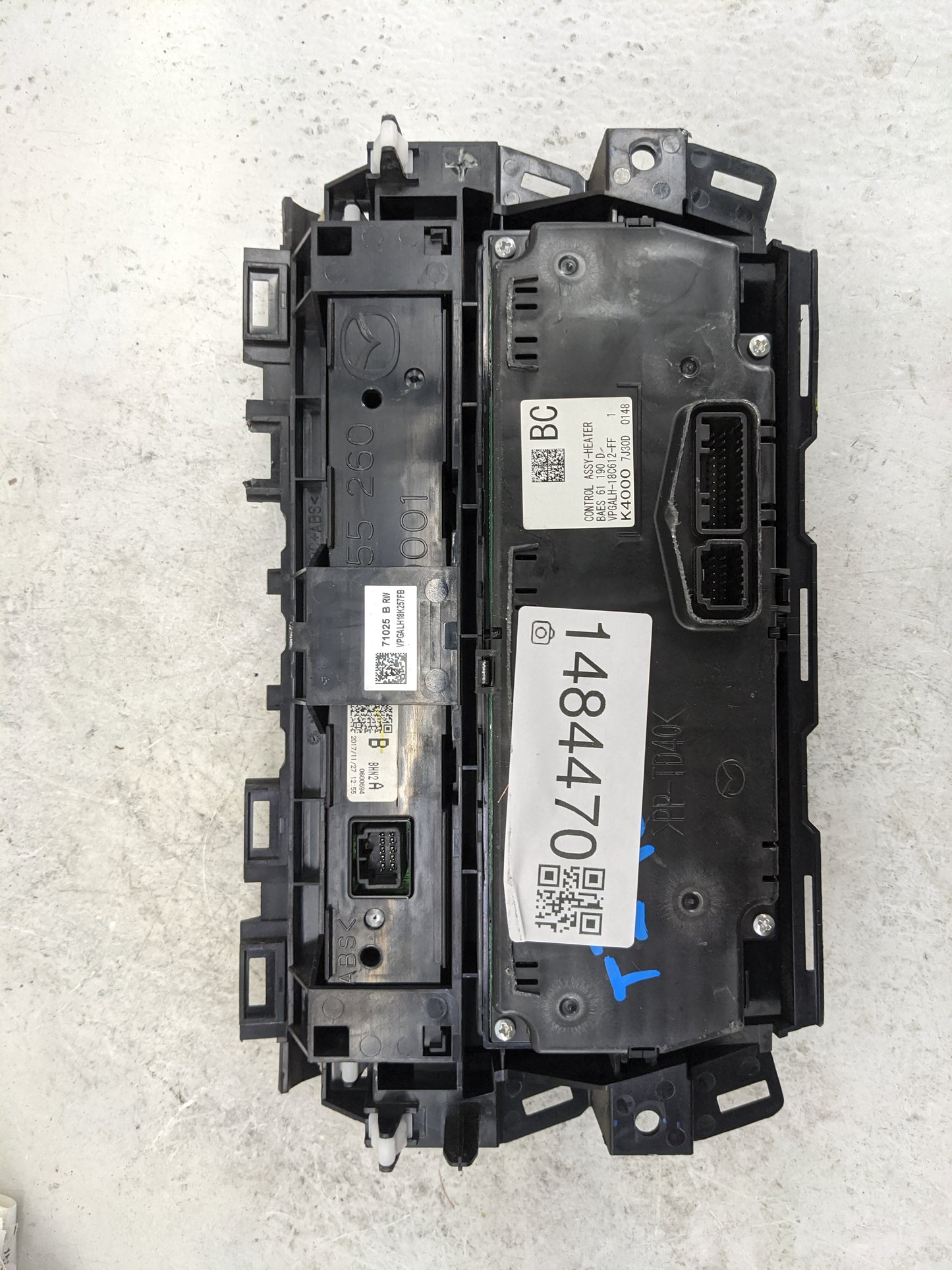 2018 Mazda Mazda3 Climate Control Module Temperature AC/Heater Replacement P/N:BHE619190D K400073000 Fits Fits 2017 OEM Used