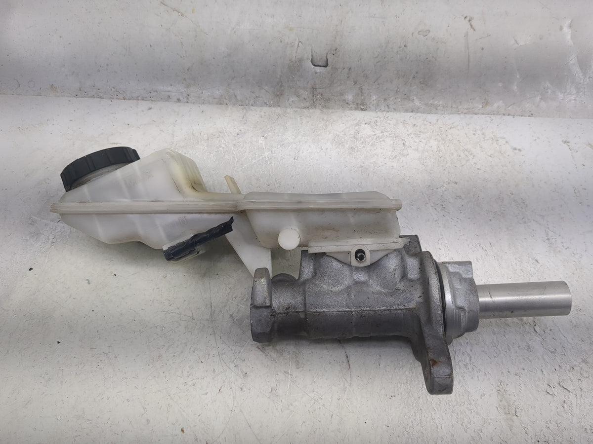 Mazda Mazda3 Brake Master Cylinder 1497660 - Oemusedautoparts1.com