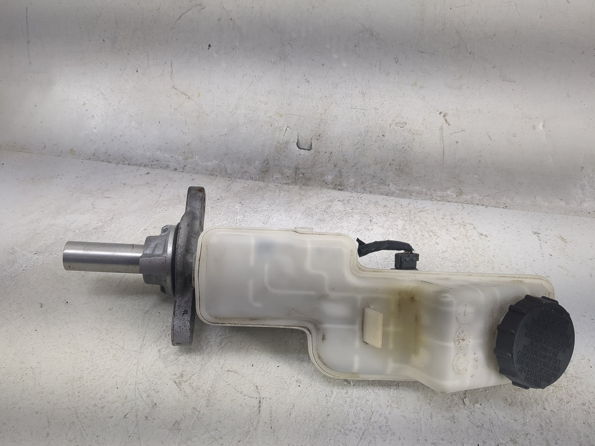 Mazda Mazda3 Brake Master Cylinder 1497660 - Oemusedautoparts1.com
