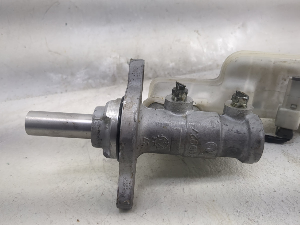 Mazda Mazda3 Brake Master Cylinder 1497660 - Oemusedautoparts1.com