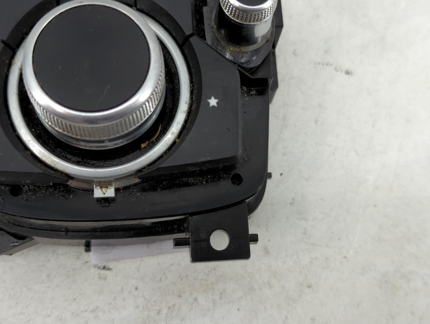 Mazda Mazda6 Radio Control Panel - Oemusedautoparts1.com