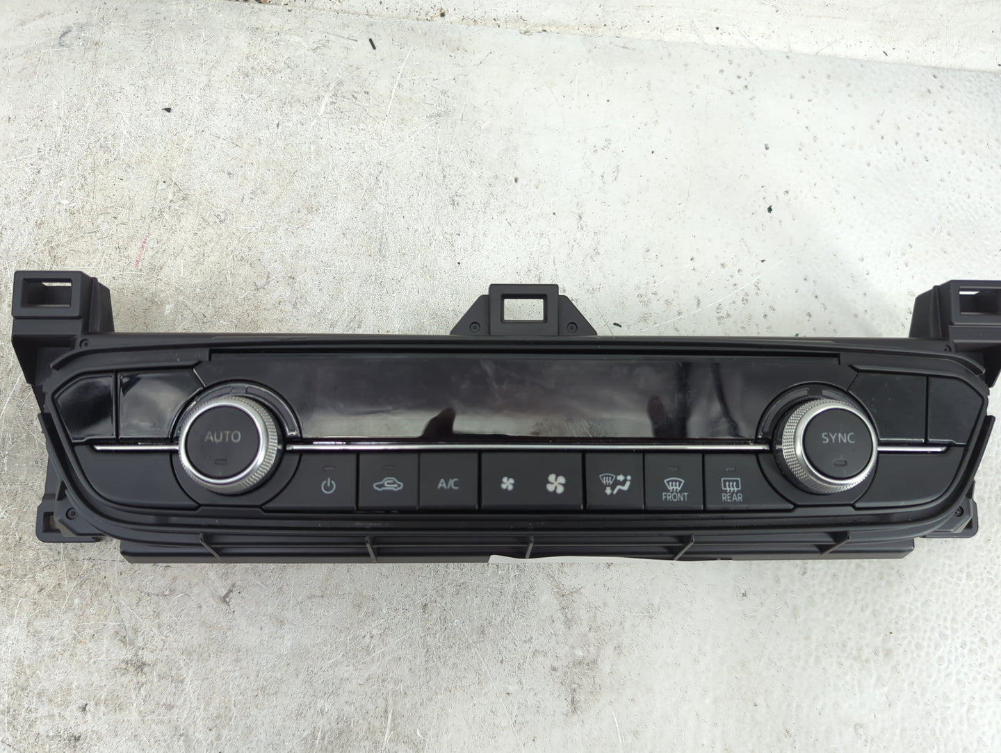 2018 Mazda Mazda6 Climate Control Module Temperature AC/Heater Replacement P/N:GSH7 61190A Fits Fits 2019 2020 2021 OEM Used