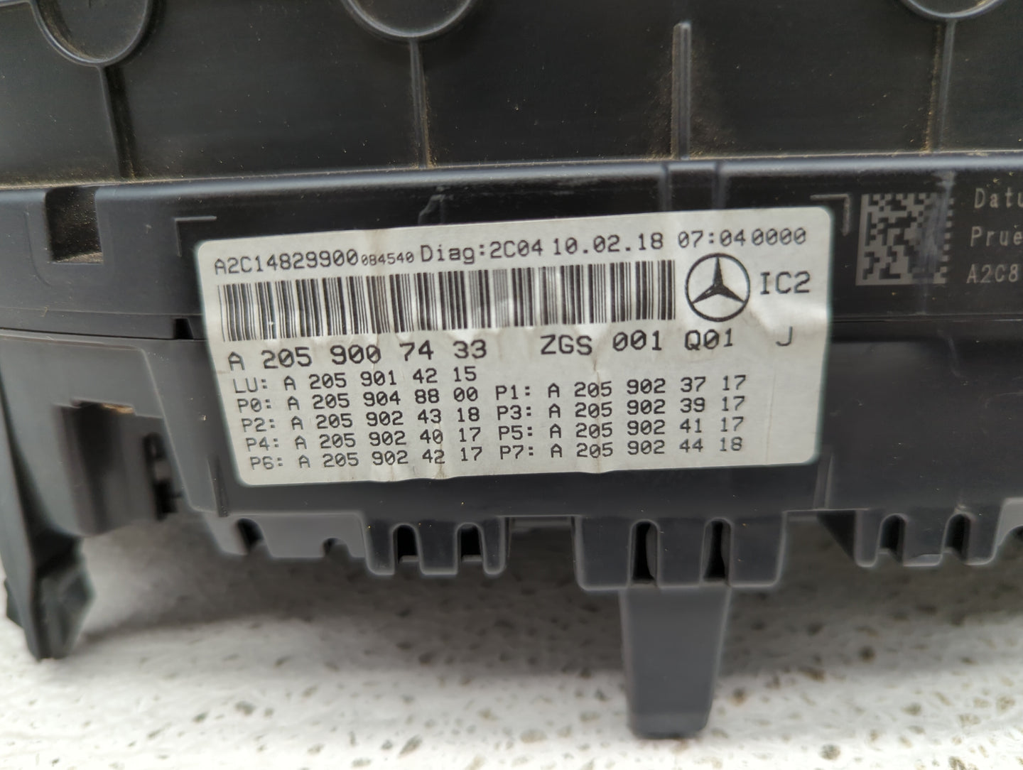 2018 Mercedes-Benz C-Class Instrument Cluster Speedometer Gauges P/N:A2059007433 A2C14829900, A2059014215 Fits Fits 2019 OEM