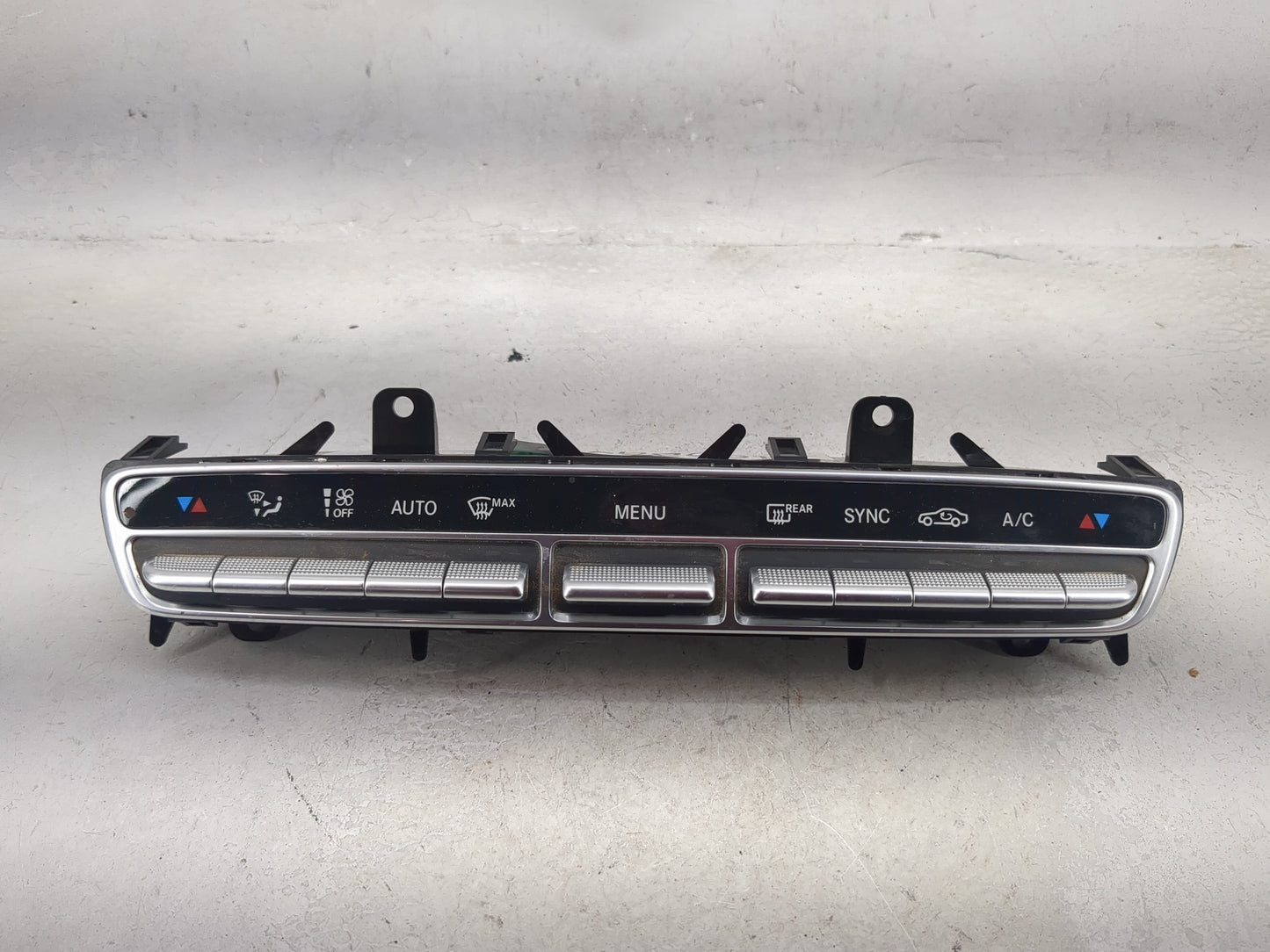 2018 Mercedes-Benz C-Class Climate Control Module Temperature AC/Heater Replacement P/N:A 205 905 88 13 A2C1115140001 Fits O