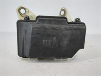 2018-2019 Mercedes-Benz C300 Fusebox Fuse Box Panel Relay Module P/N:A 205 540 00 82 Fits Fits 2018 2019 OEM Used Auto Parts