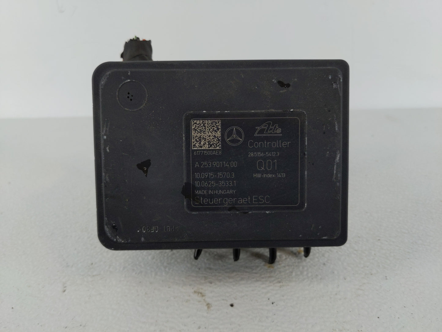 2017-2018 Mercedes-Benz C300 ABS Pump Control Module Replacement P/N:A 253 431 02 00 Fits Fits 2017 2018 2019 OEM Used Auto 