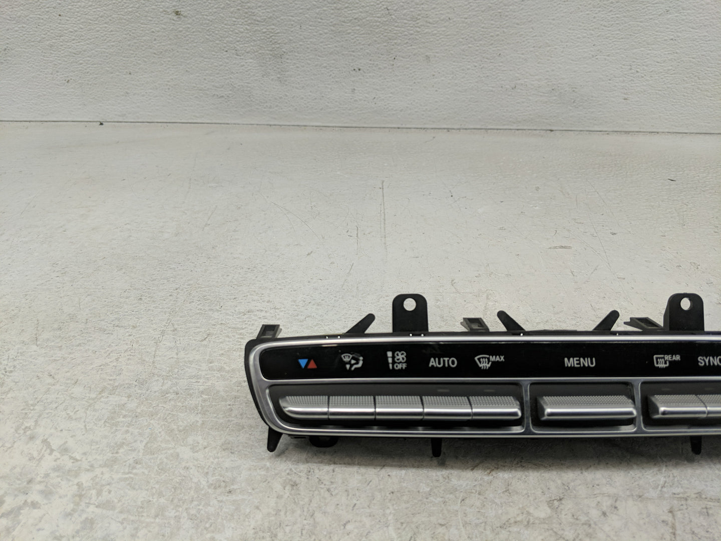 2015-2019 Mercedes-Benz C300 Climate Control Module Temperature AC/Heater Replacement P/N:A 205 905 88 13 Fits OEM Used Auto