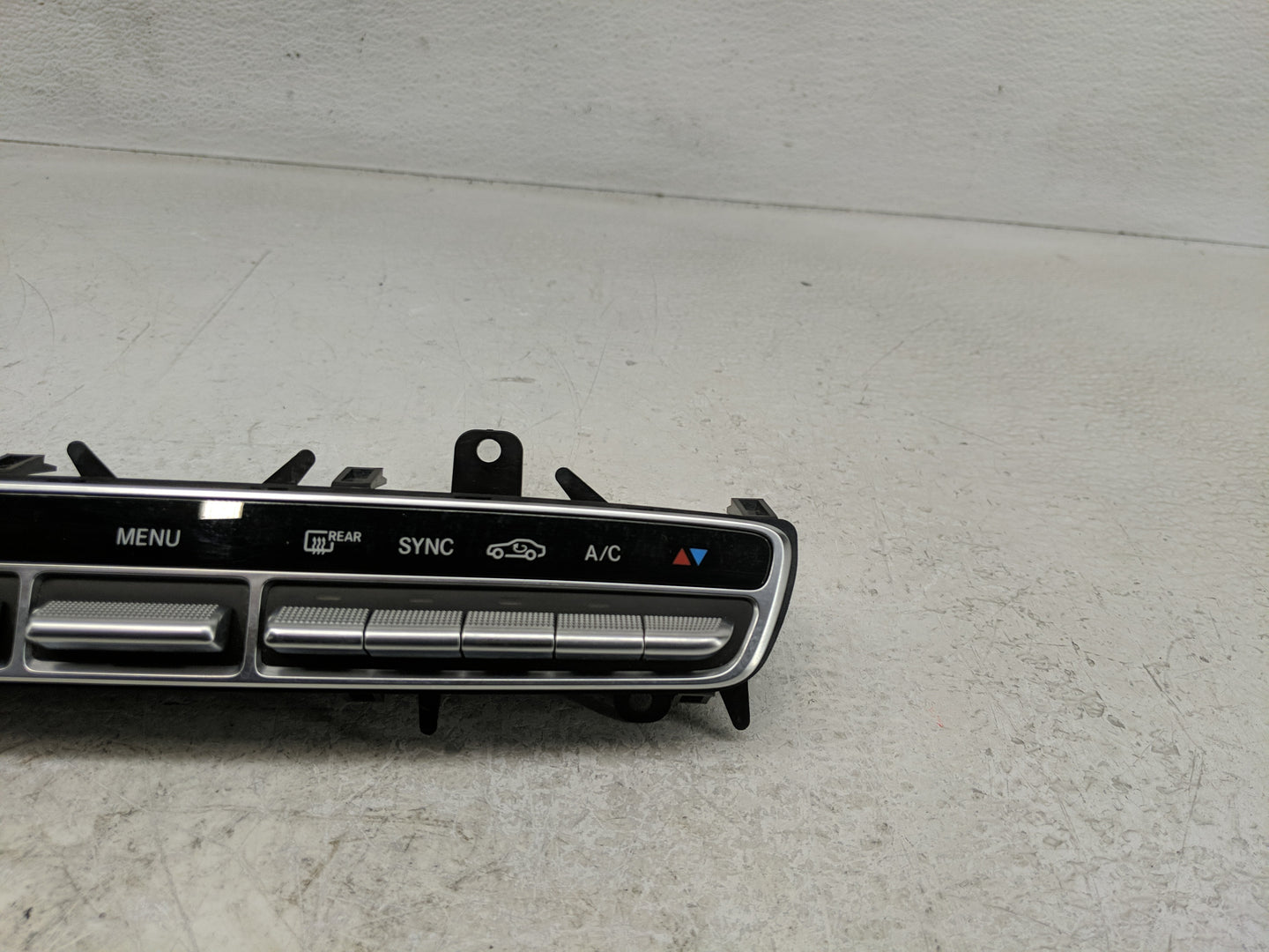 2015-2019 Mercedes-Benz C300 Climate Control Module Temperature AC/Heater Replacement P/N:A 205 905 88 13 Fits OEM Used Auto