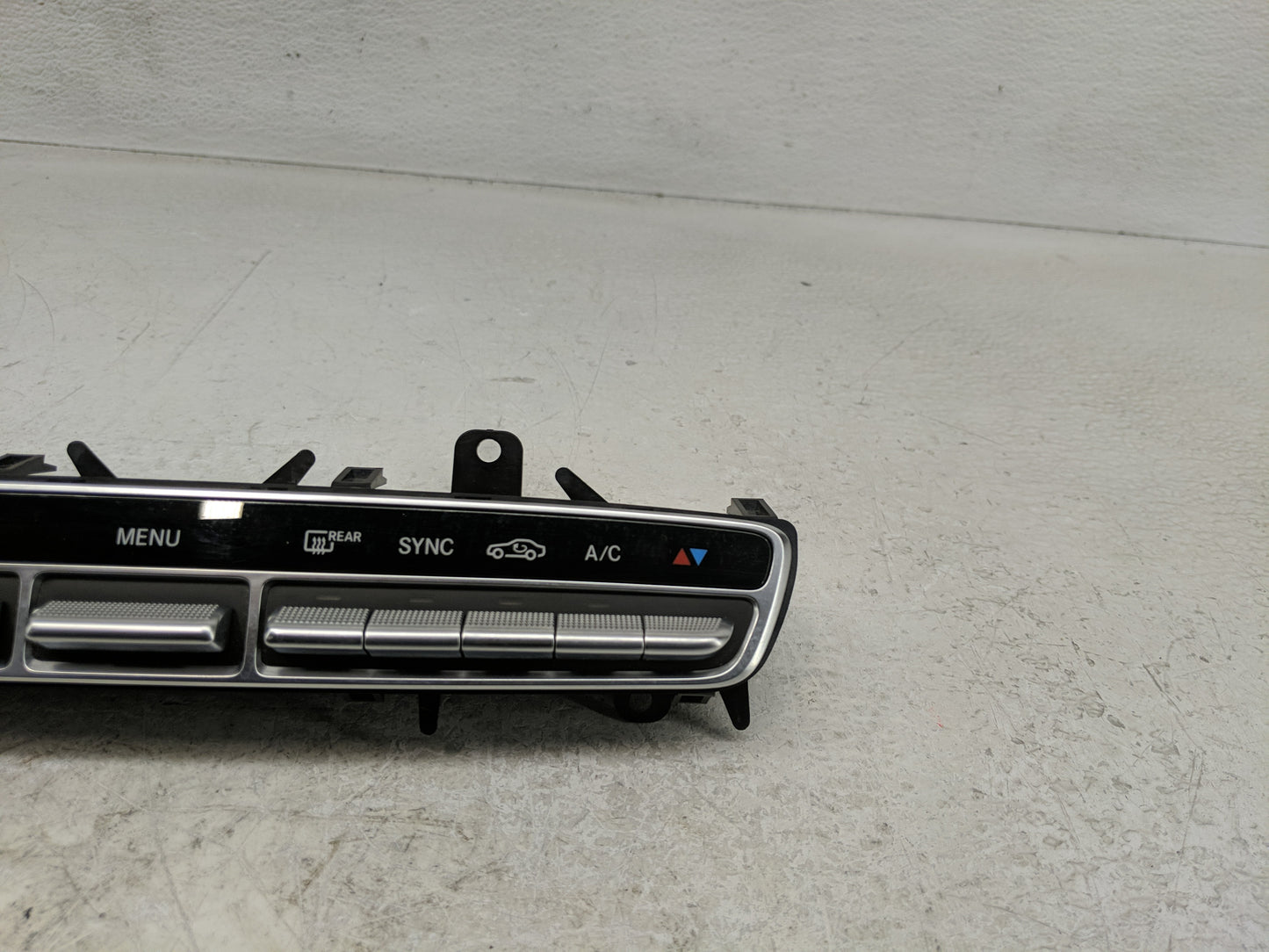 2015-2019 Mercedes-Benz C300 Climate Control Module Temperature AC/Heater Replacement P/N:A 205 905 88 13 Fits OEM Used Auto