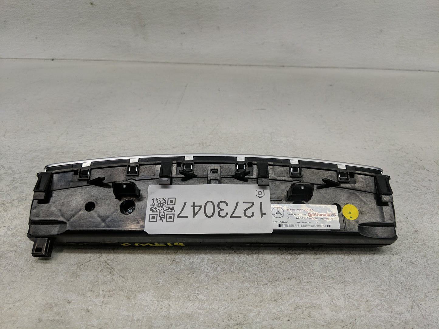 2015-2019 Mercedes-Benz C300 Climate Control Module Temperature AC/Heater Replacement P/N:A 205 905 88 13 Fits OEM Used Auto