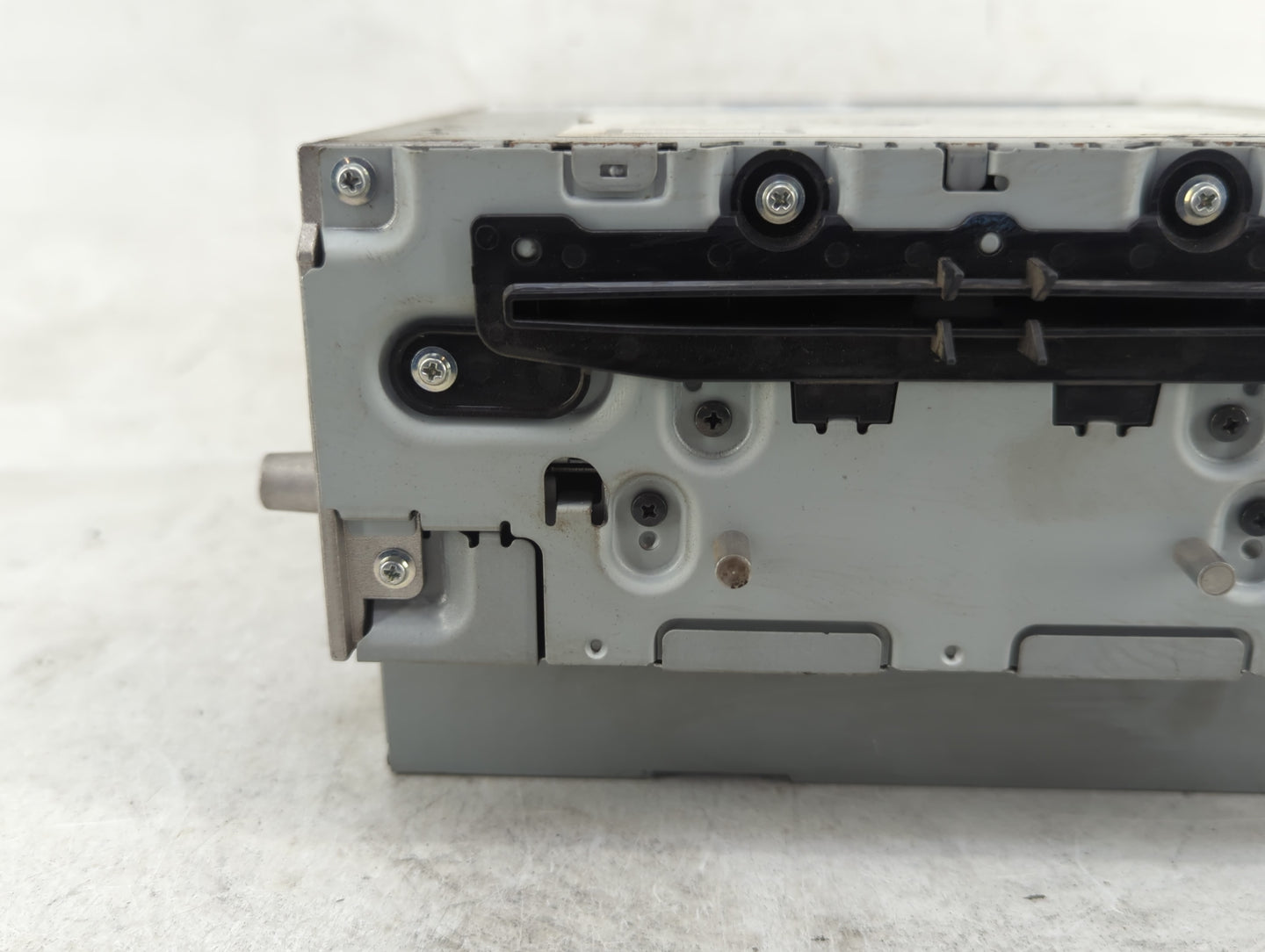 2017-2018 Mercedes-Benz C300 Radio AM FM Cd Player Receiver Replacement P/N:A 205 902 46 17 A 205 902 12 19 Fits Fits 2017 2