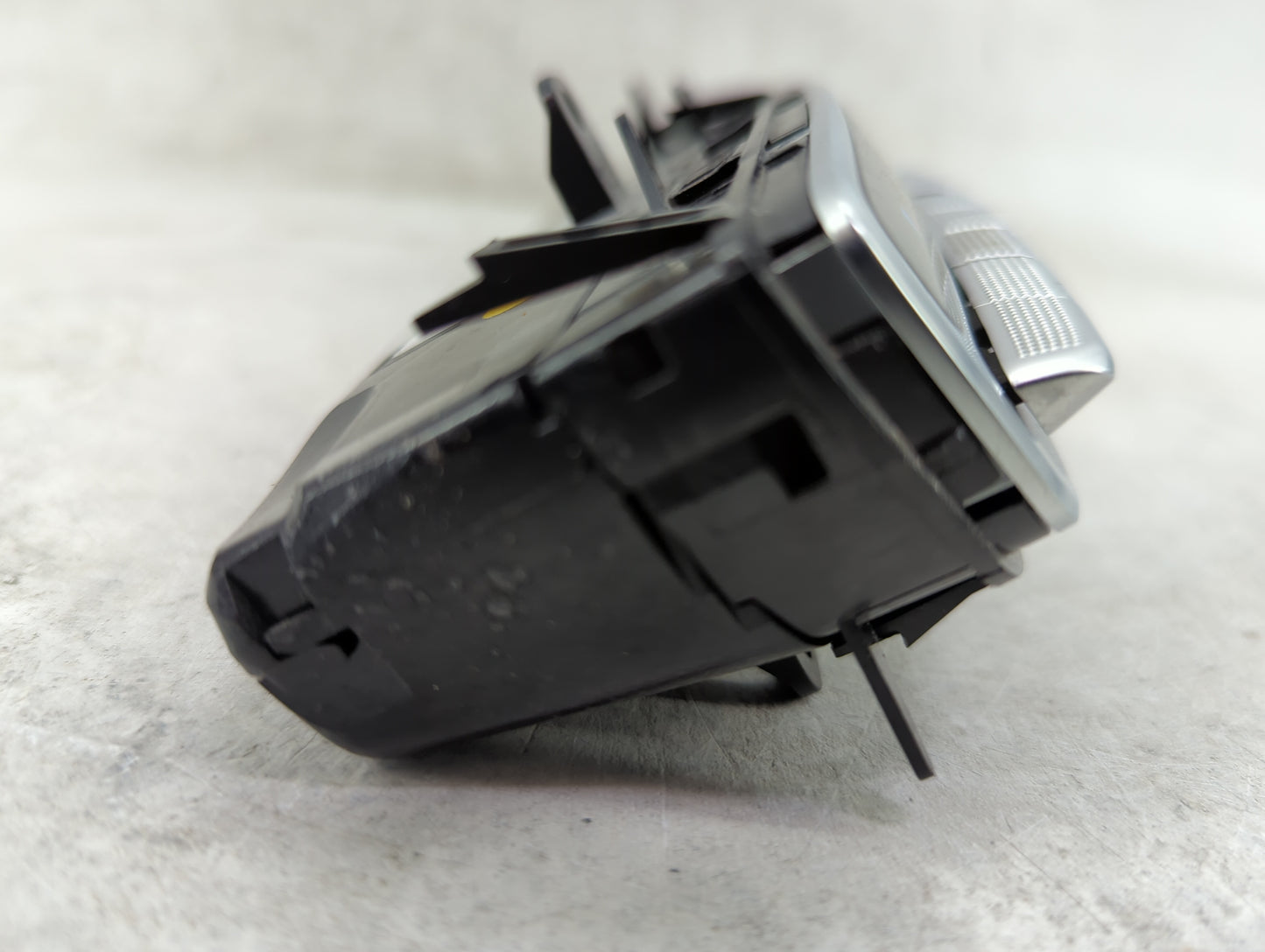 2015-2019 Mercedes-Benz C300 Climate Control Module Temperature AC/Heater Replacement P/N:1614019001 2389592 Fits OEM Used A