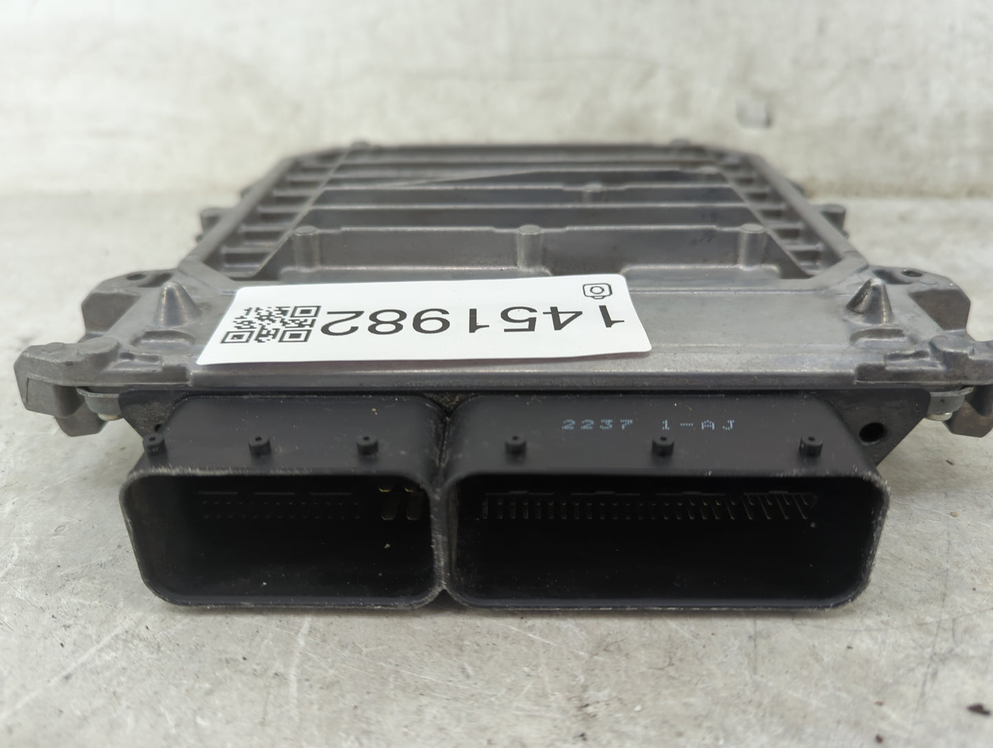 2017-2018 Mercedes-Benz C300 PCM Engine Control Computer ECU ECM PCU OEM P/N:A2749001600 A2749011600 Fits OEM Used Auto Part
