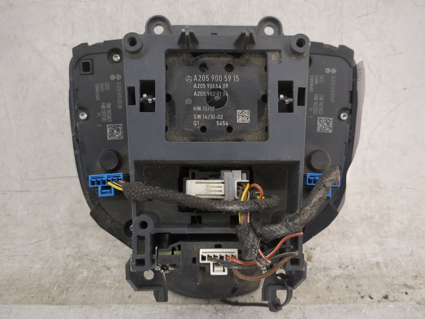 2016-2018 Mercedes-Benz C300 Radio AM FM Cd Player Receiver Replacement P/N:A2059005915 A2059015409 Fits Fits 2016 2017 2018