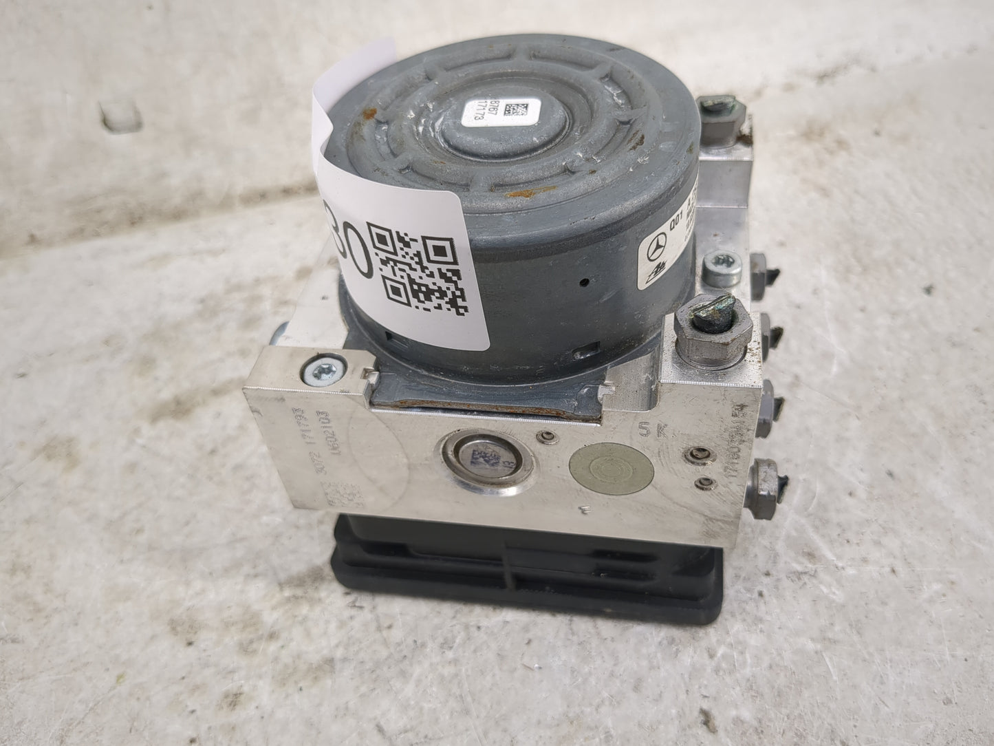 2018-2021 Mercedes-Benz C300 ABS Pump Control Module Replacement P/N:A 253 431 02 00 Fits Fits 2018 2019 2020 2021 2022 OEM 