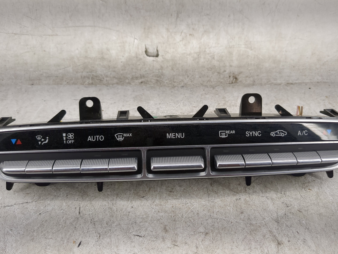 2015-2019 Mercedes-Benz C300 Climate Control Module Temperature AC/Heater Replacement P/N:A 205 905 88 13 Fits OEM Used Auto