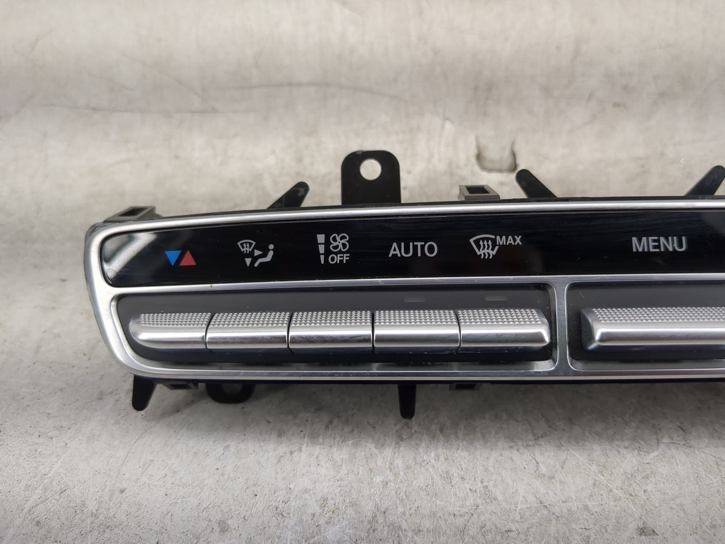 2015-2019 Mercedes-Benz C300 Climate Control Module Temperature AC/Heater Replacement P/N:A 205 905 88 13 Fits OEM Used Auto