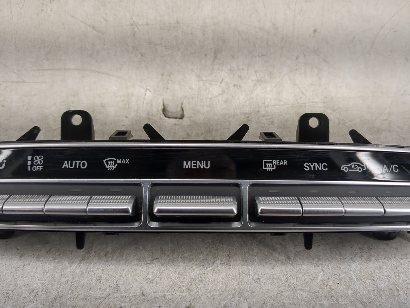 2015-2019 Mercedes-Benz C300 Climate Control Module Temperature AC/Heater Replacement P/N:A 205 905 88 13 Fits OEM Used Auto