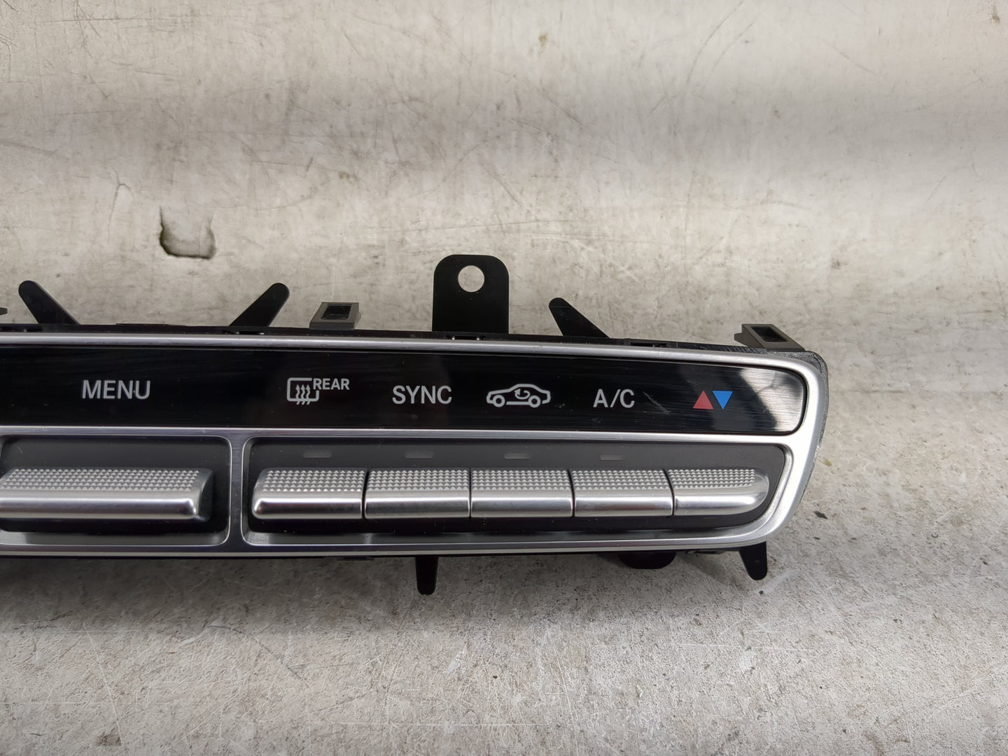 2015-2019 Mercedes-Benz C300 Climate Control Module Temperature AC/Heater Replacement P/N:A 205 905 88 13 Fits OEM Used Auto