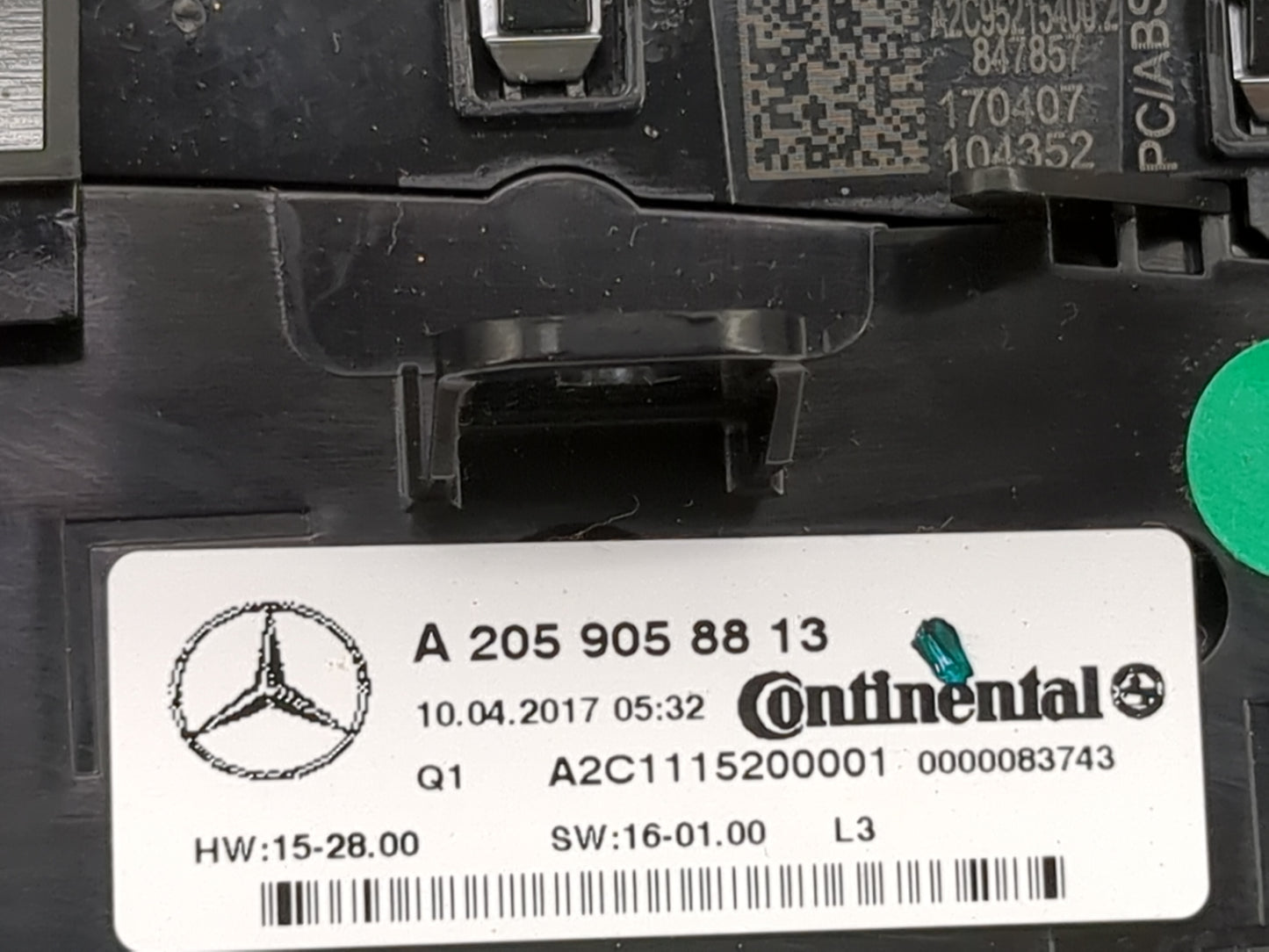 2015-2019 Mercedes-Benz C300 Climate Control Module Temperature AC/Heater Replacement P/N:A 205 905 88 13 Fits OEM Used Auto