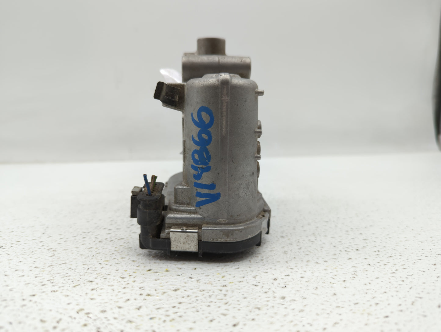 2015-2018 Mercedes-Benz C300 Throttle Body P/N:A 270 141 00 25 2701410025 Fits Fits 2013 2014 2015 2016 2017 2018 2019 2020 