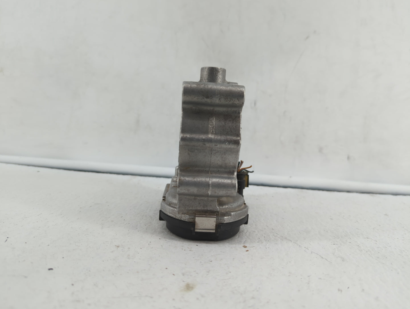 2015-2018 Mercedes-Benz C300 Throttle Body P/N:A 270 141 00 25 2701410025 Fits Fits 2013 2014 2015 2016 2017 2018 2019 2020 