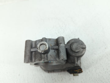 2015-2018 Mercedes-Benz C300 Throttle Body P/N:A 270 141 00 25 2701410025 Fits Fits 2013 2014 2015 2016 2017 2018 2019 2020 2021 OEM Used Auto Parts