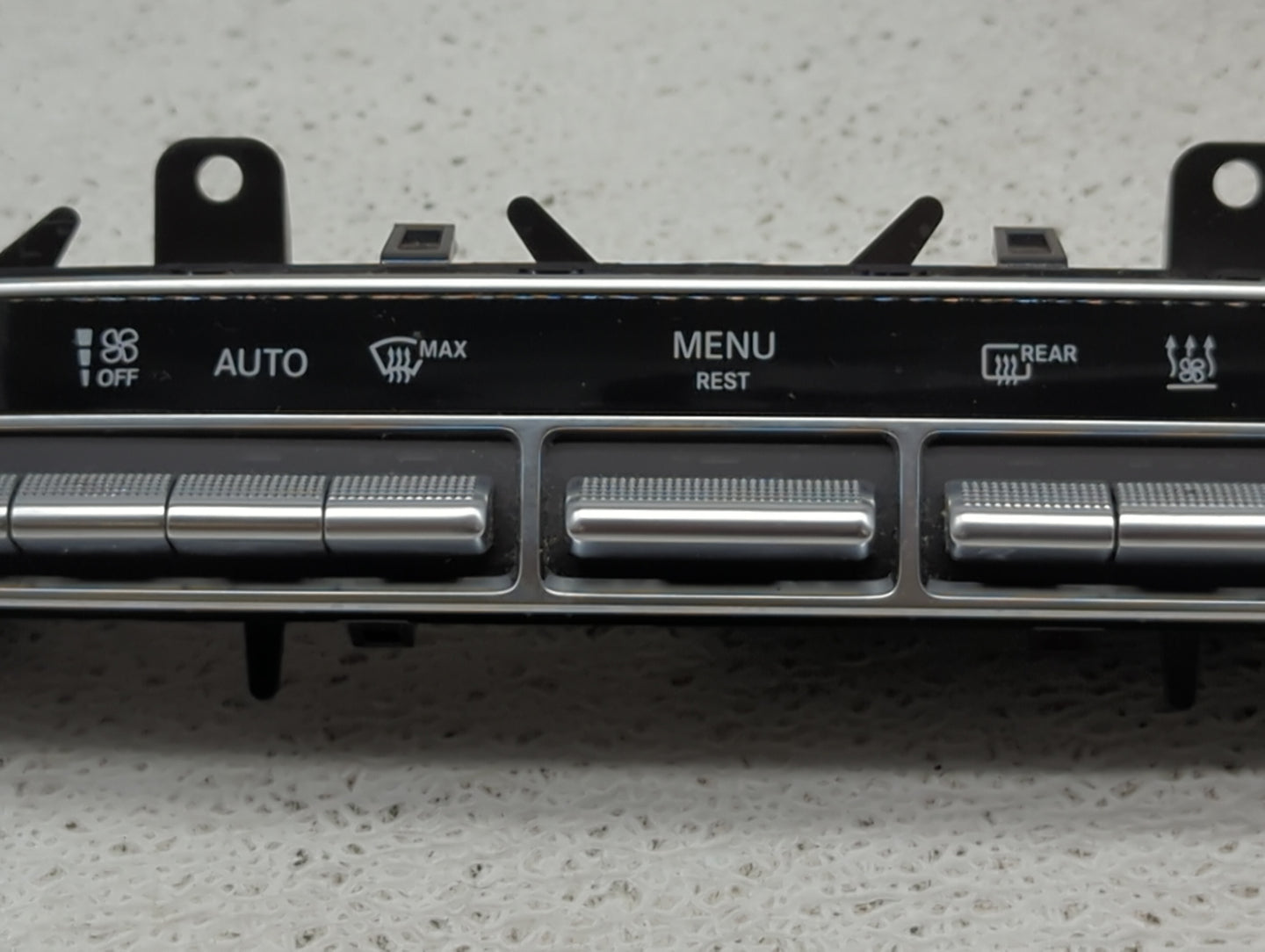 2017-2018 Mercedes-Benz C350e Climate Control Module Temperature AC/Heater Replacement P/N:A 205 905 89 13 Fits OEM Used Aut