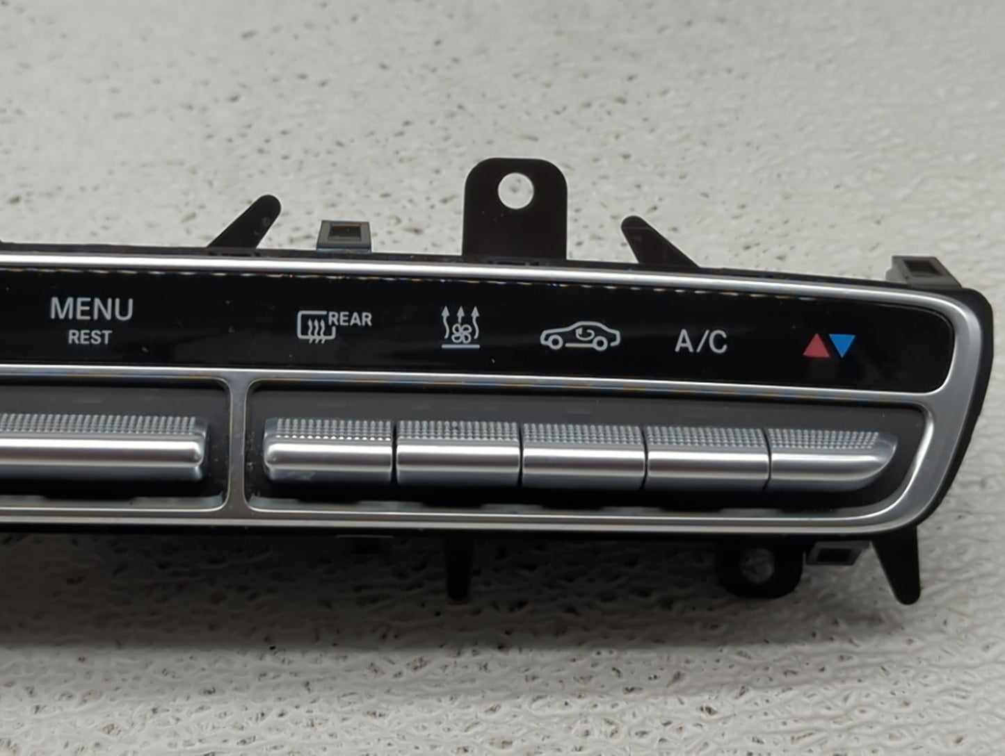 2017-2018 Mercedes-Benz C350e Climate Control Module Temperature AC/Heater Replacement P/N:A 205 905 89 13 Fits OEM Used Aut