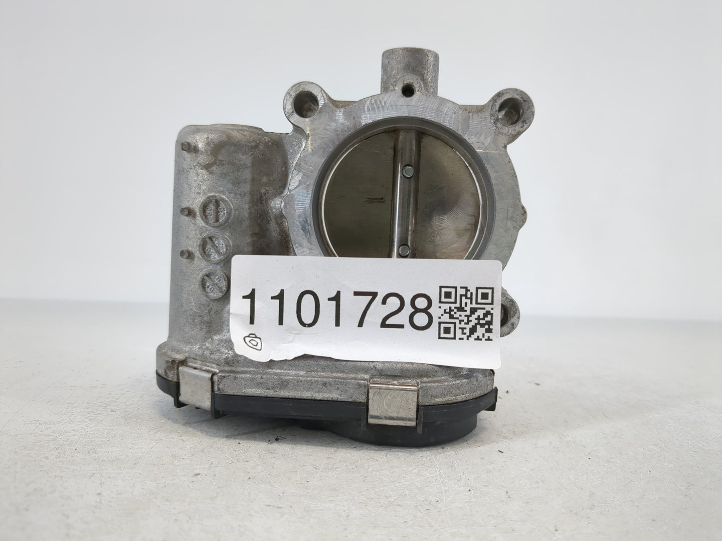 2014-2019 Mercedes-Benz Cla250 Throttle Body P/N:A 270 141 00 25 Fits Fits 2013 2014 2015 2016 2017 2018 2019 2020 2021 OEM 