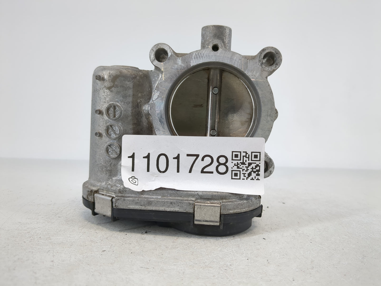 2014-2019 Mercedes-Benz Cla250 Throttle Body P/N:A 270 141 00 25 Fits Fits 2013 2014 2015 2016 2017 2018 2019 2020 2021 OEM 