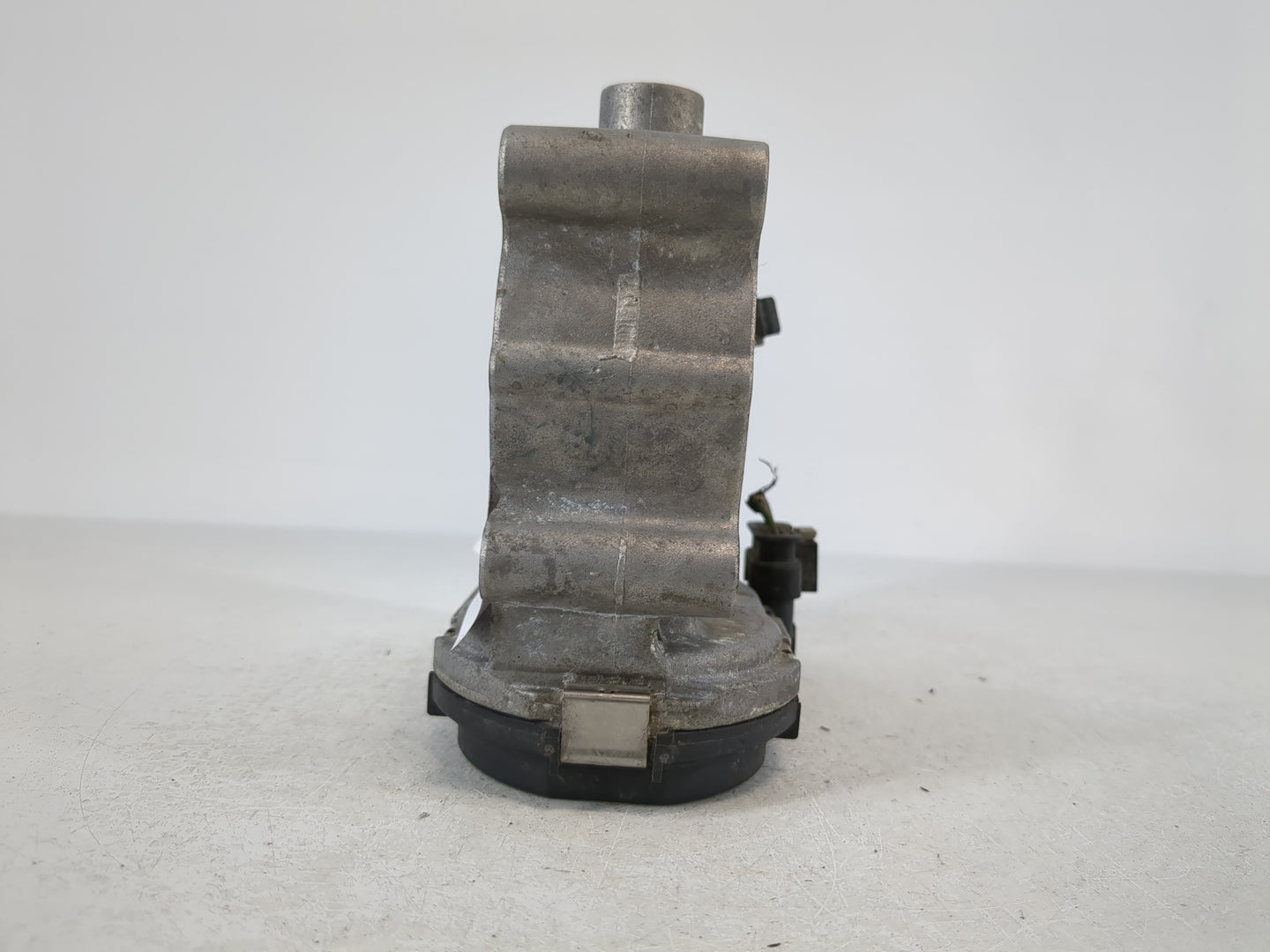 2014-2019 Mercedes-Benz Cla250 Throttle Body P/N:A 270 141 00 25 Fits Fits 2013 2014 2015 2016 2017 2018 2019 2020 2021 OEM 