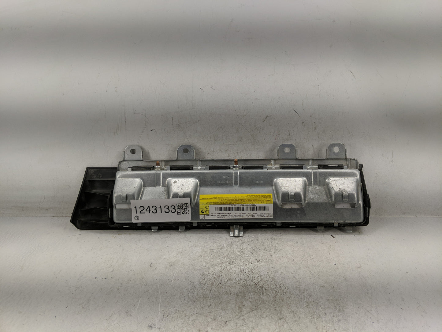 2018 Mercedes-benz Cla250 Driver Curtain Air Bag Oem - Oemusedautoparts1.com