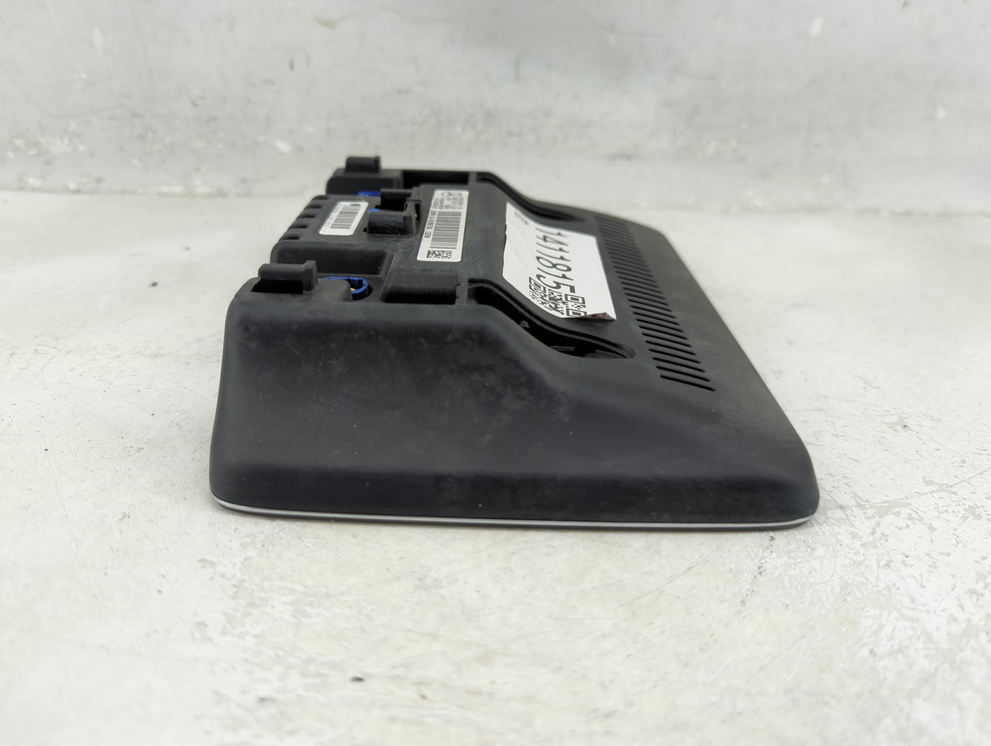 2017-2019 Mercedes-benz Cla250 Information Display Screen - Oemusedautoparts1.com