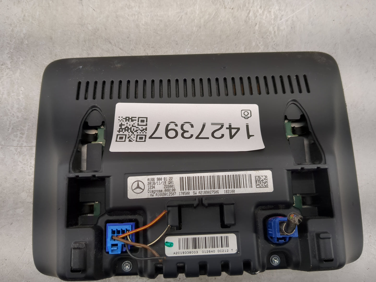 2017-2019 Mercedes-benz Cla250 Information Display Screen - Oemusedautoparts1.com